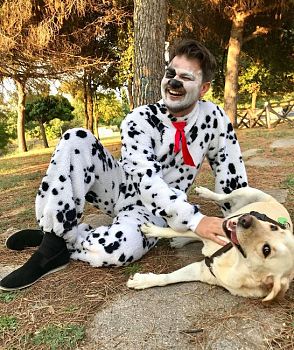 “NON ABBANDONARE IL TUO CANE  PIUTTOSTO ABBANDONA UN ROMPI”